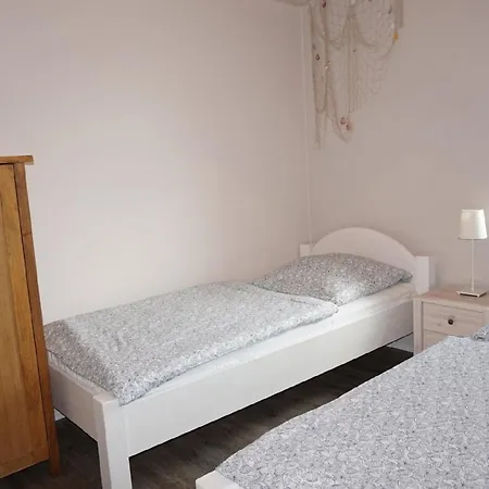Schones Ferienhaus In Mit Terrasse Und Grill - B51766 펜션